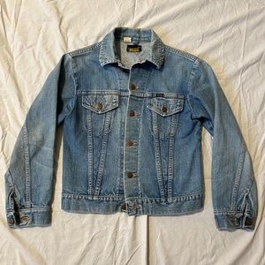 Vintage Denim Wrangler Trucker Jacket size 36 made in USA